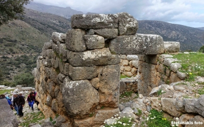 &Lambda;&alpha;&tau;ώ